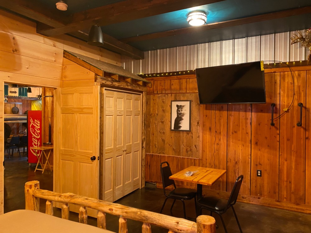 Speedy Bear Cabin Irons, Michigan