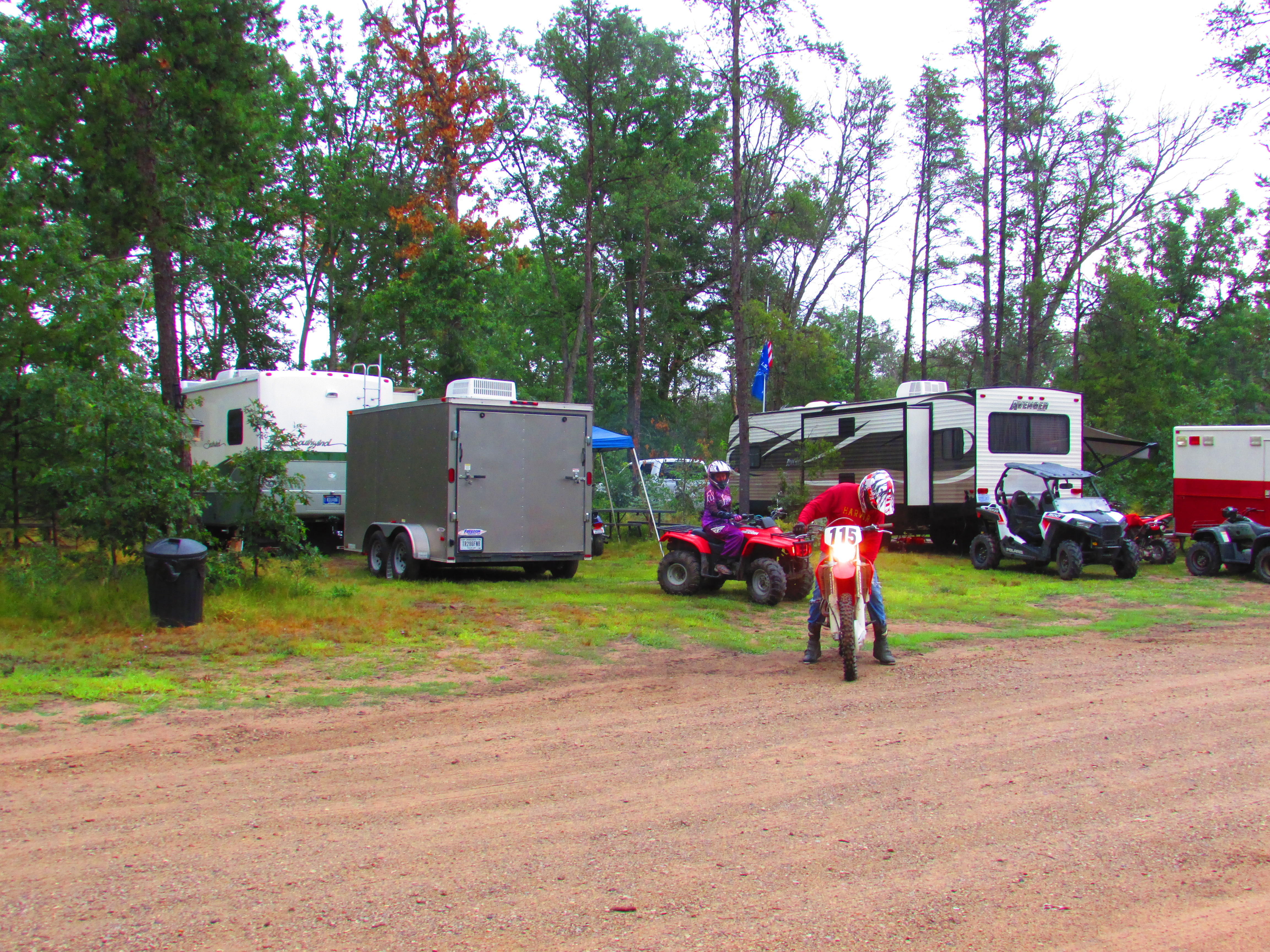 RV campground with Lincoln hills trail access at Best Bear Lodge & Campground