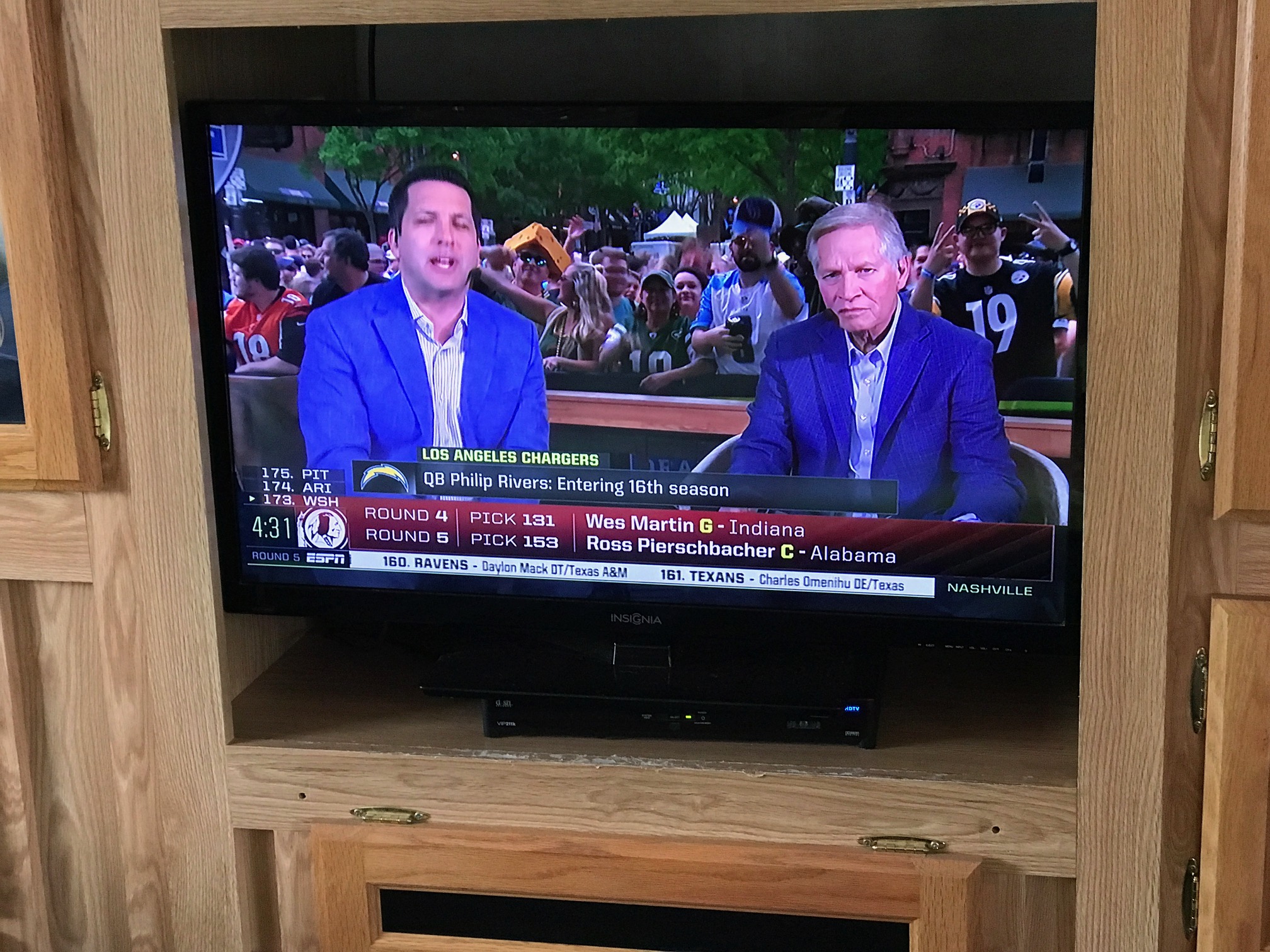 Best Bear Lodge & Campground Accommodations