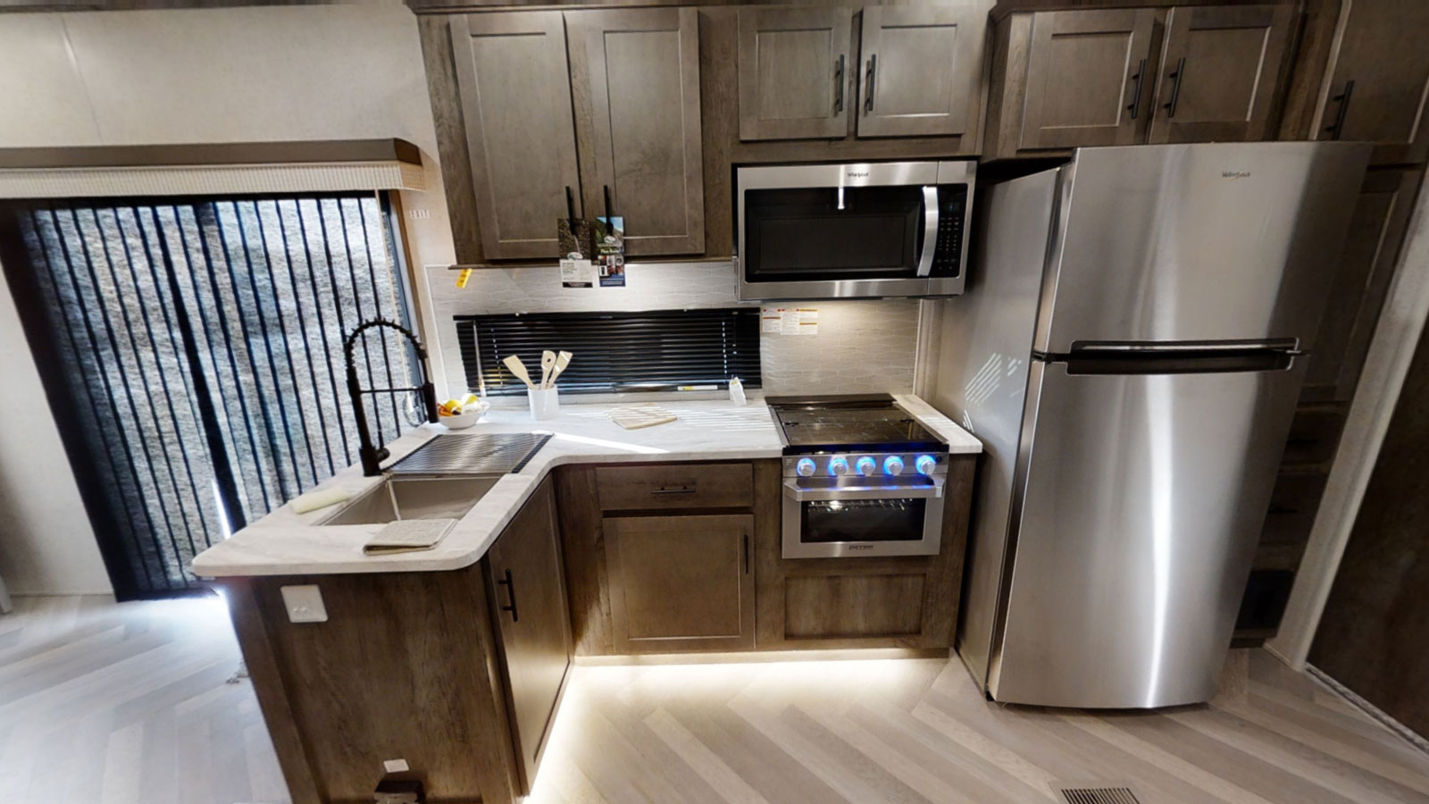 The Grand Tour Destination RV Cabin Rental two Bedroom and two Bathrooms at Best Bear Lodge & Campground