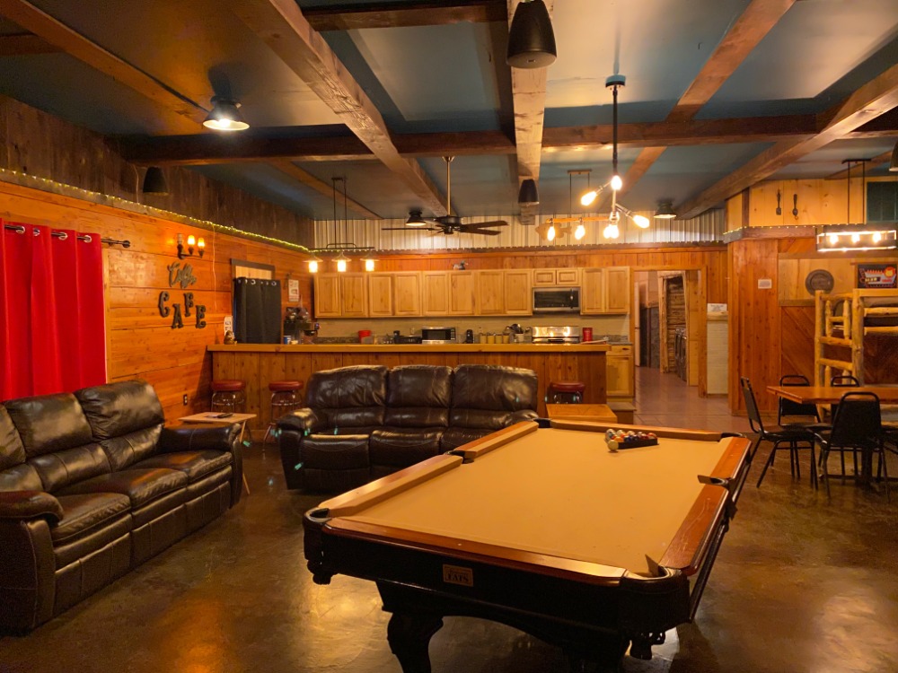 Speedy Bear Cabin, Irons Michigan