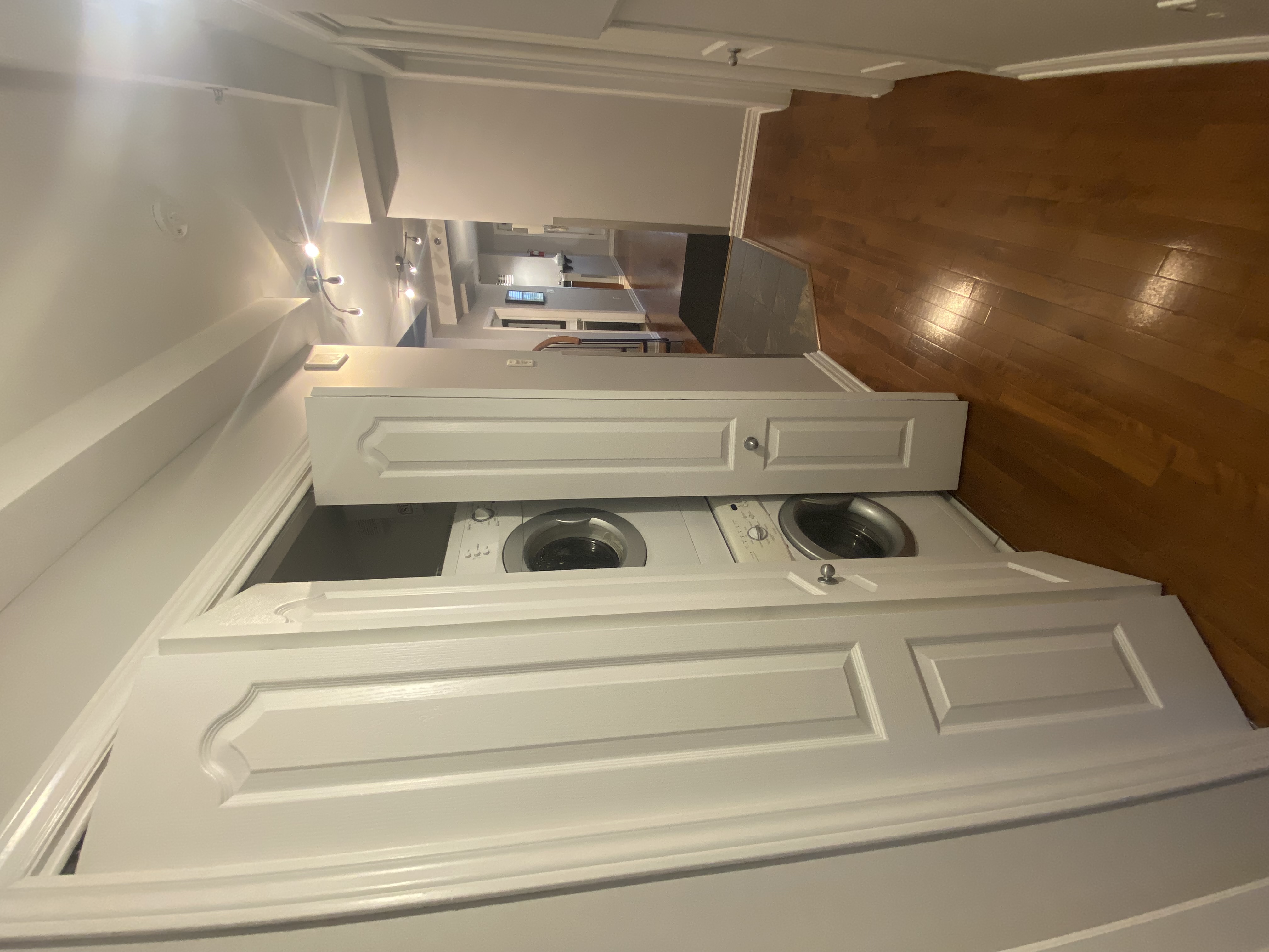 ApartHotelMontreal AppartHôtelMontréal CITQ 222512 2115 Rue Saint Urbain H2X 2N1 @aparthotelmontreal