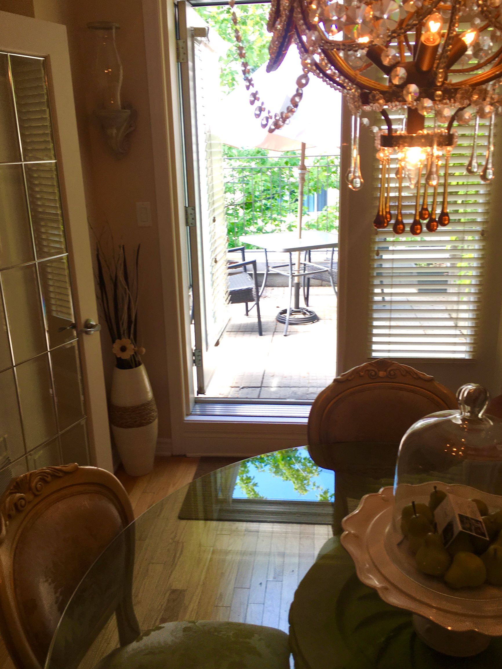 ApartHotelMontreal AppartHôtelMontréal CITQ 222512 2115 Rue Saint Urbain H2X 2N1 @aparthotelmontreal