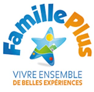 Logo Famille plus récompensant les actions en faveur des familles de l'hôtel les mouettes à Argelès