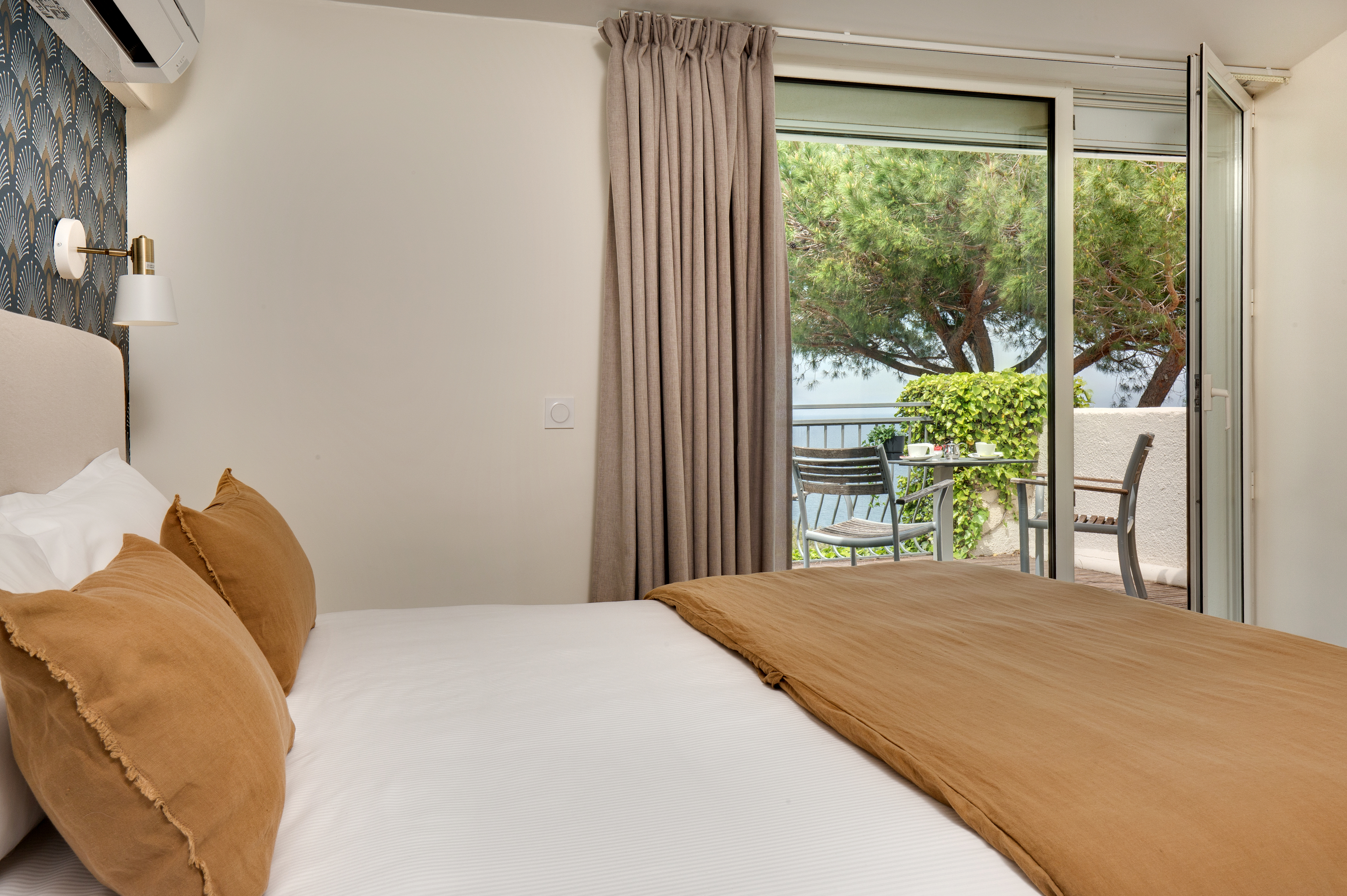 Vue partielle de la Chambre double vue mer de l'hôtel Les Mouettes à Argeles