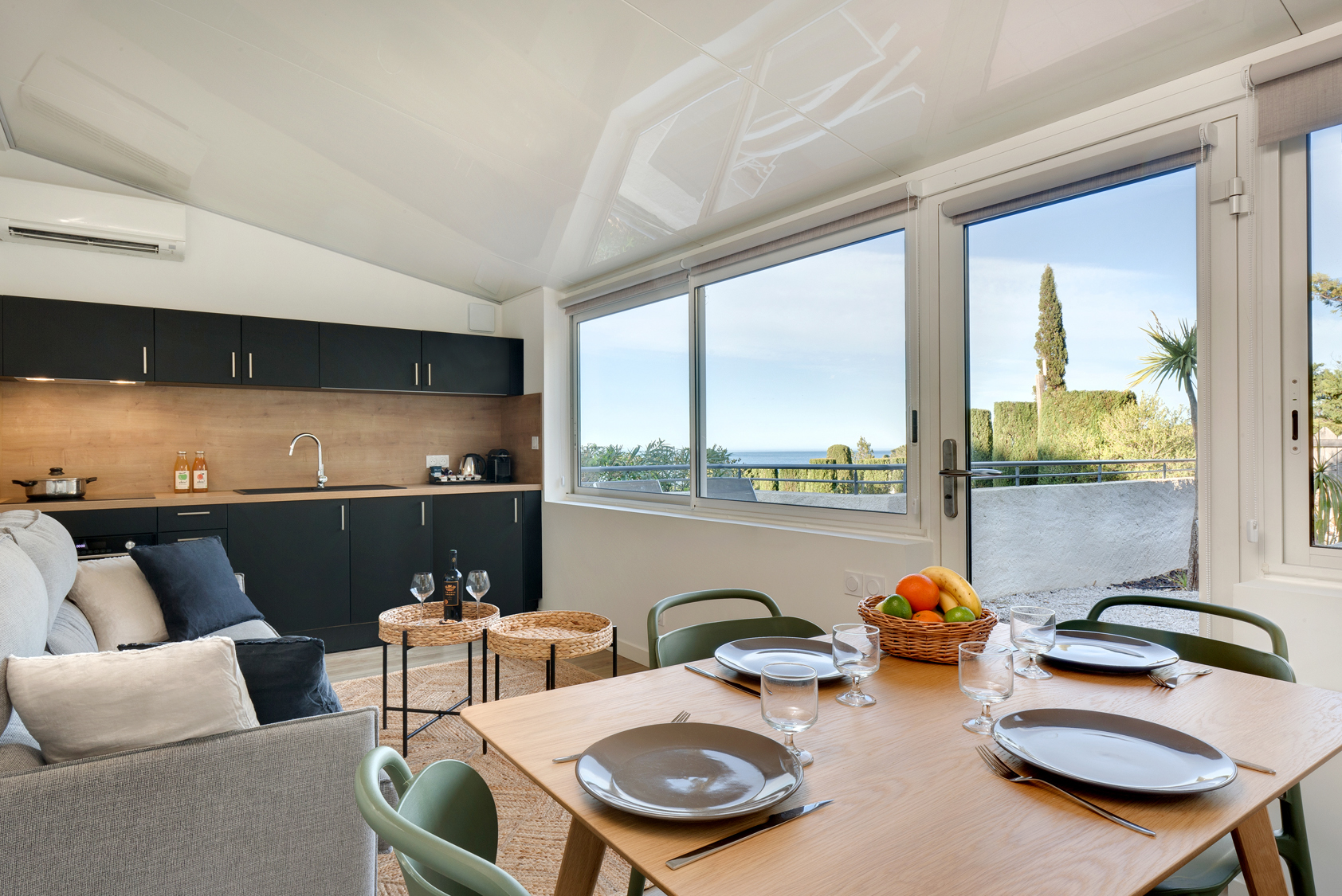 Séjour studio côté mer