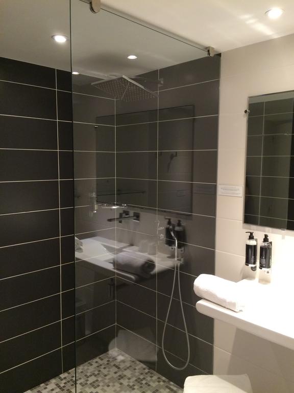 Junior Suite vue piscine de l'hôtel et Spa Les Mouettes à Argelès-sur-Mer