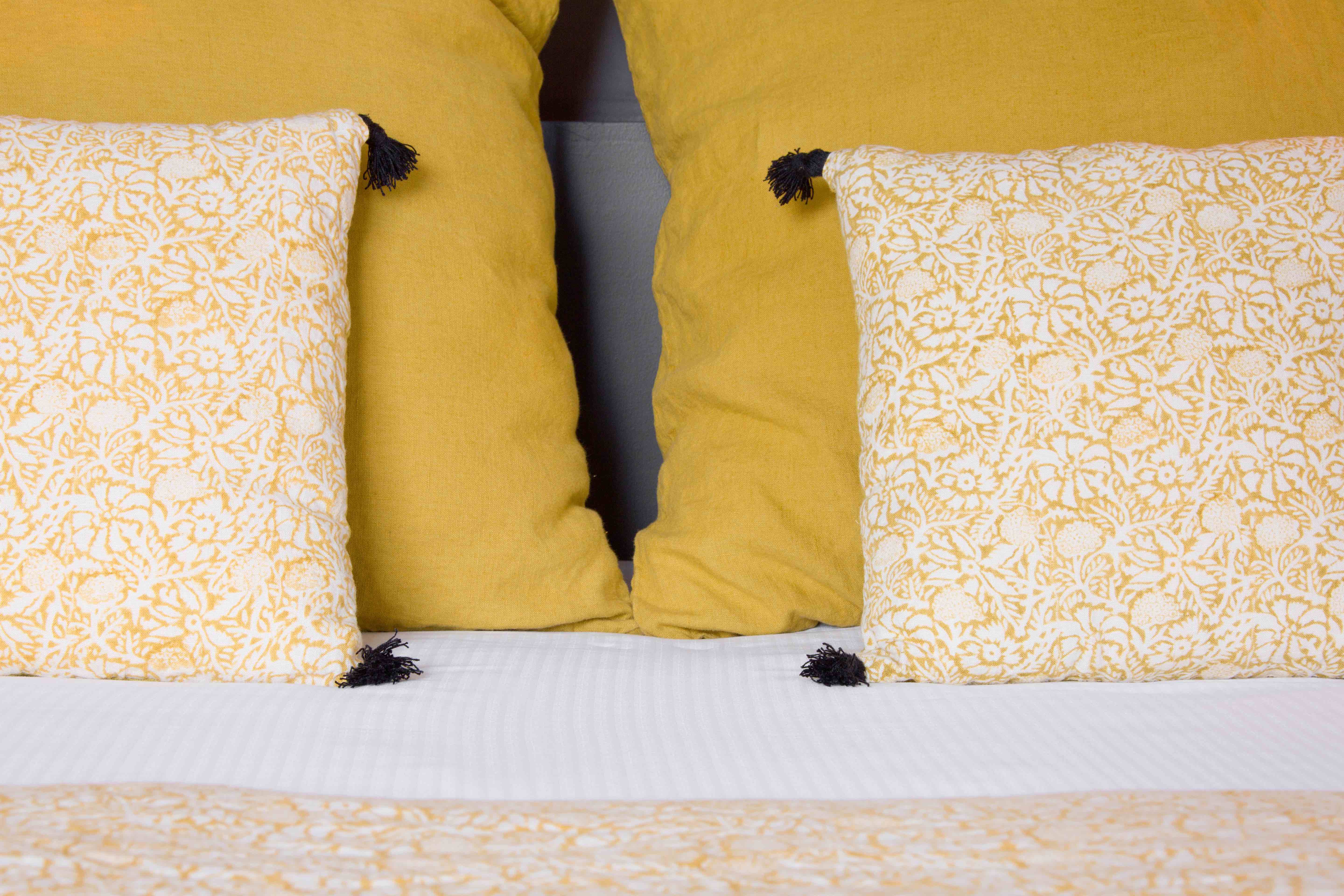 Détail de la double vue piscine de l'hôtel les mouettes situé entre Argelès et Collioure