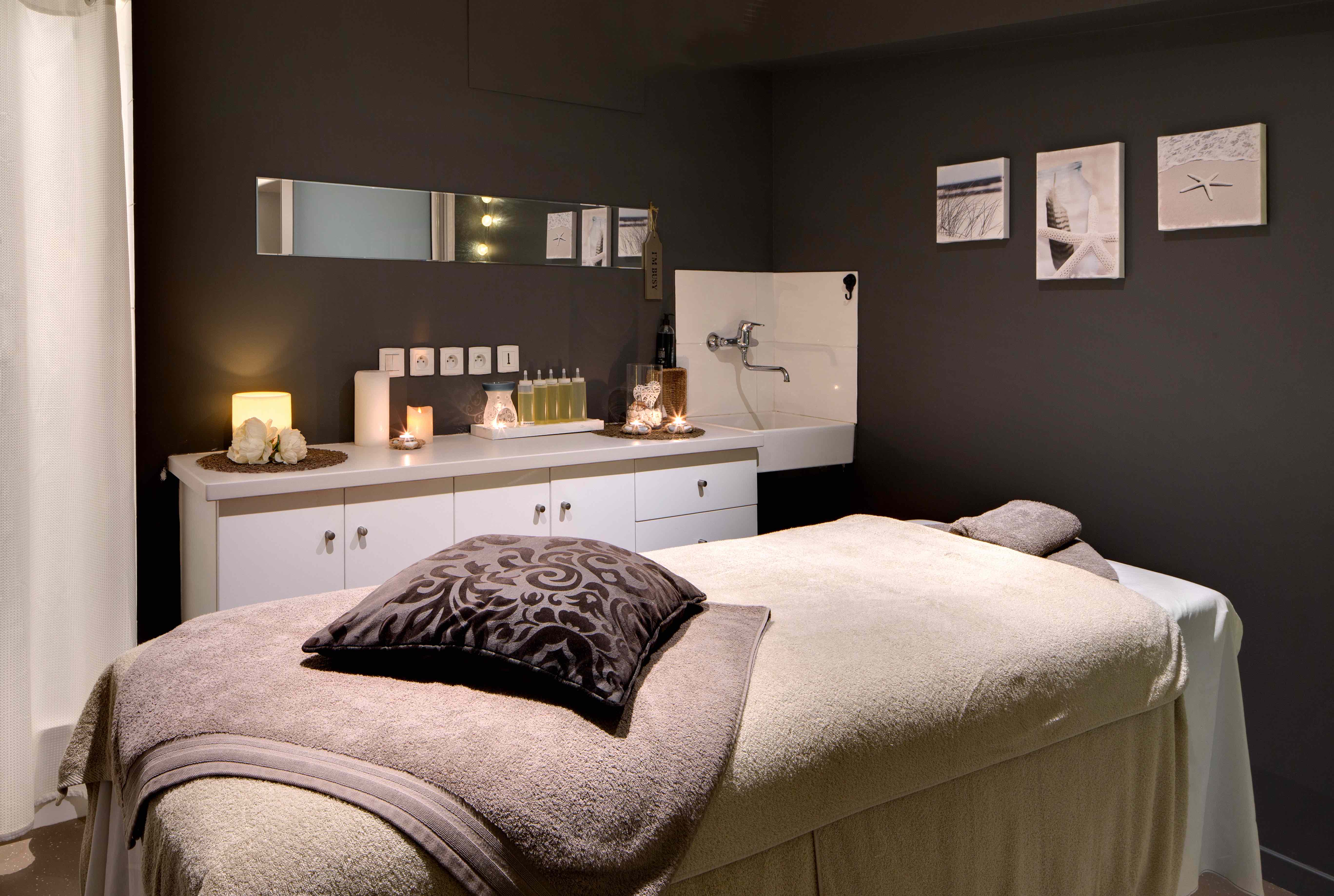 Salle de massage de l'hôtel et spa les mouettes à Argelès sur mer