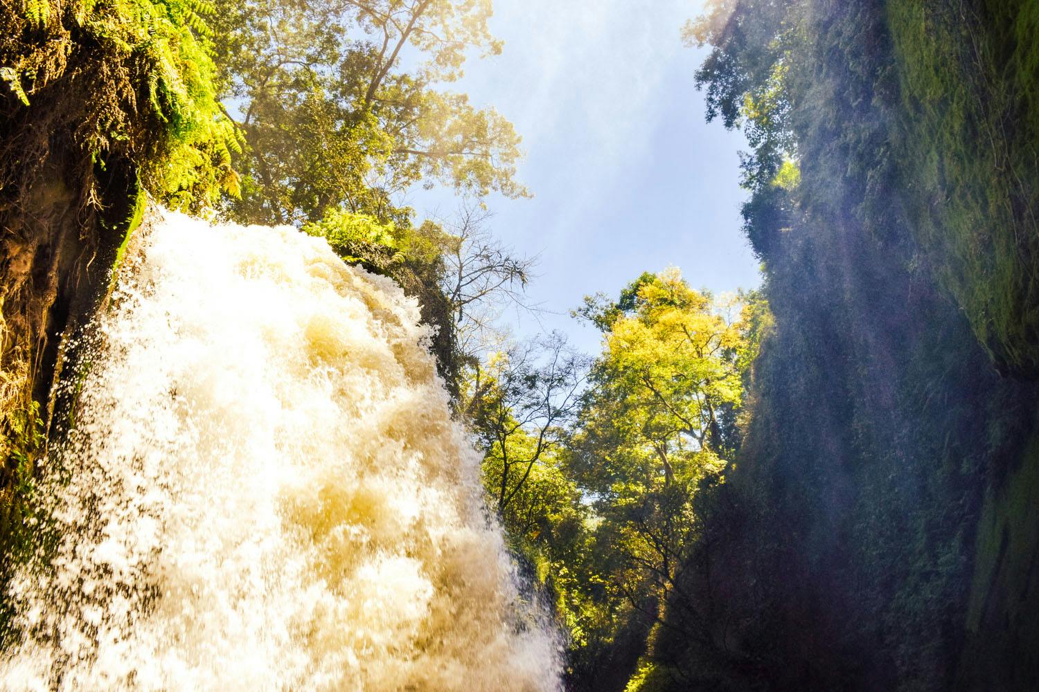 Bangsring Breeze trips to the Belawan hotsprings and waterfall