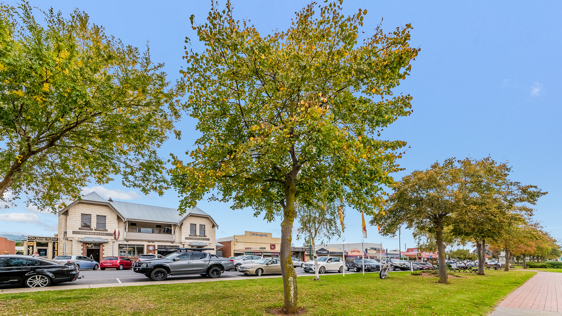 Yarragon popular tourist town