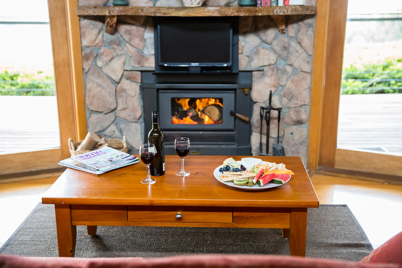 Cosy wood fire in Taronga Cottage Anderley