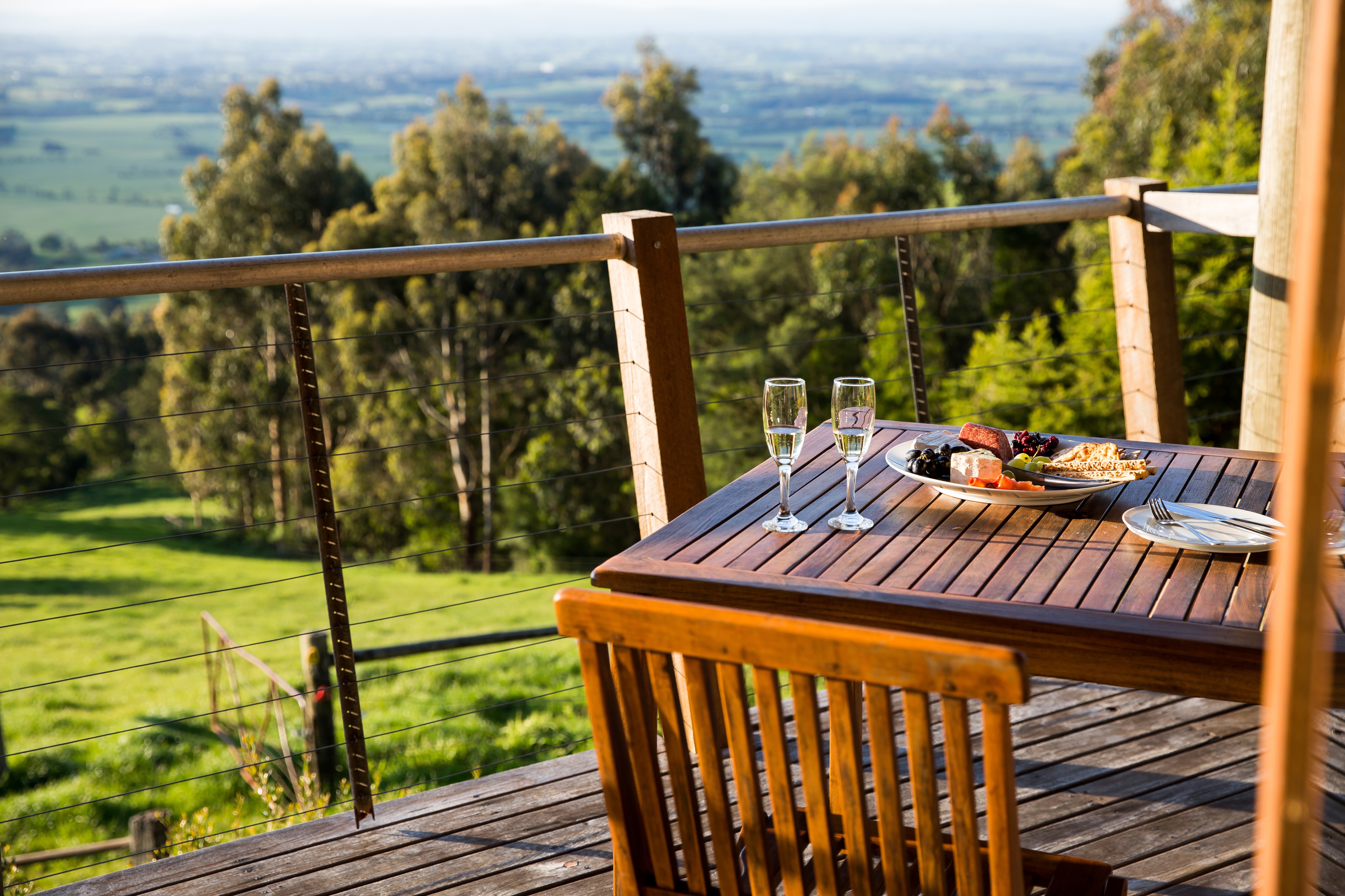 Stunning views and outdoor dining from deck of Anderley Tandara Cottage