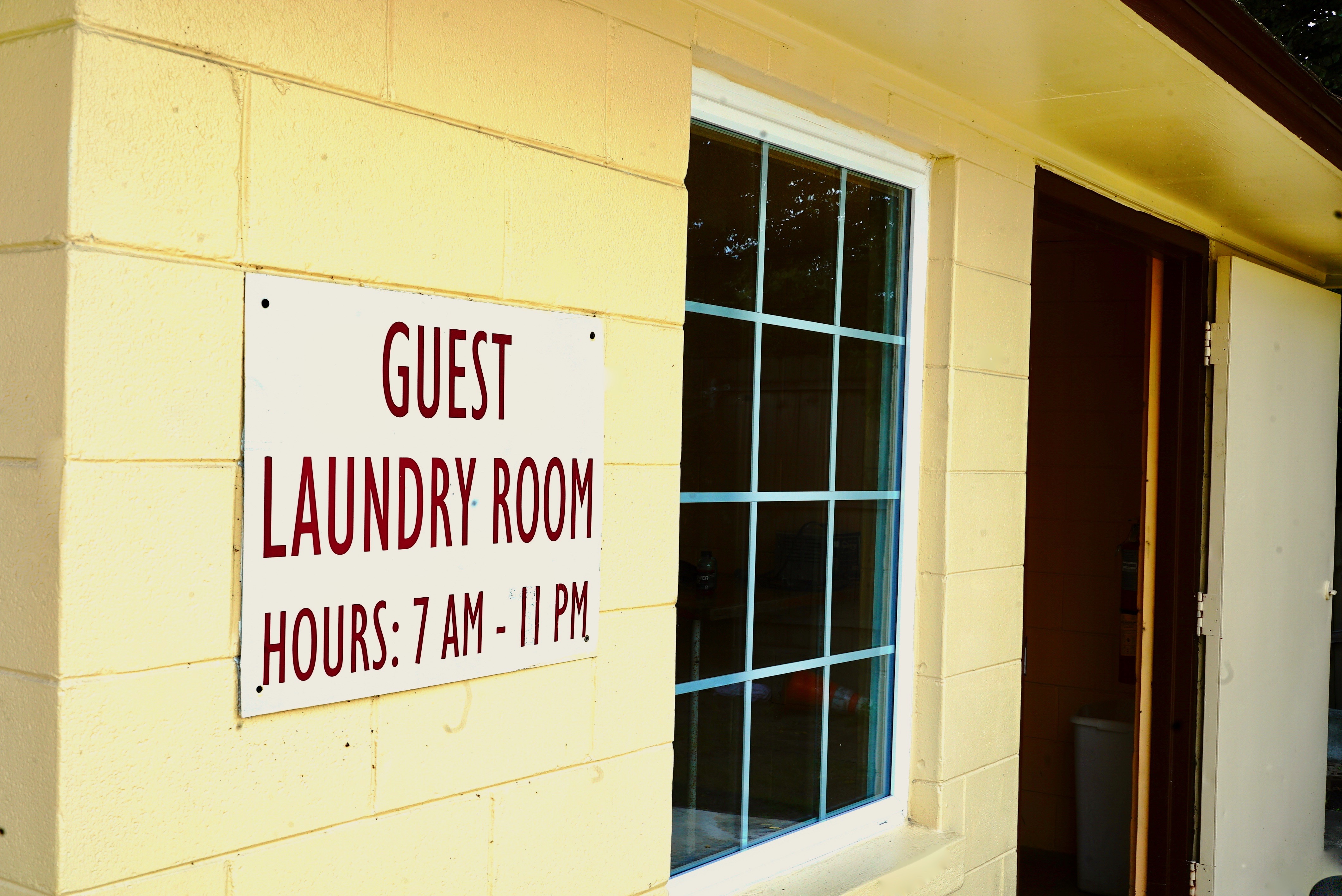 Savannah Inn and Suites, Savannah Inn & Suites, Extended Stay, hotel, kitchenette, Guest Laundry, Laundry,