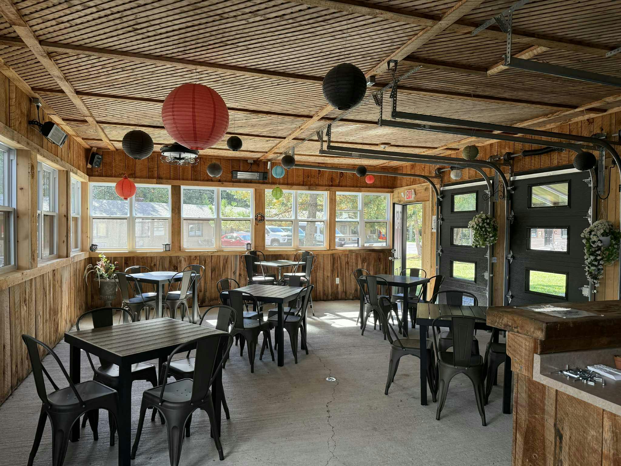 New windows table & chairs in the gazebo 2025