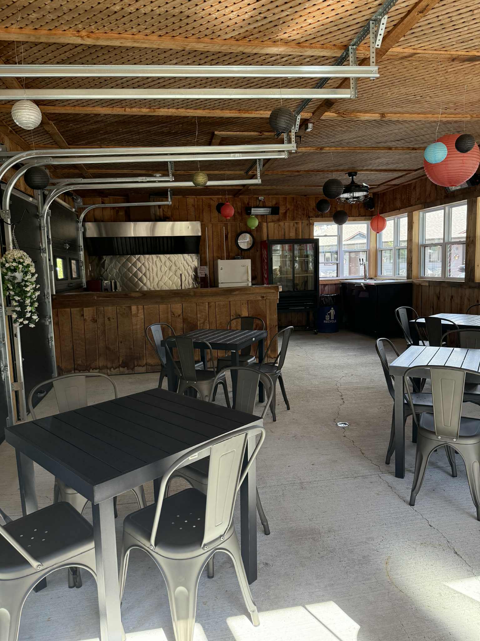 New windows table & chairs in the gazebo 2025