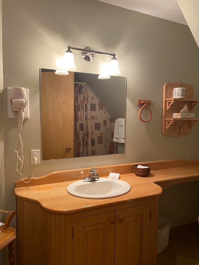 Chambre Chêne Salle de bain complète