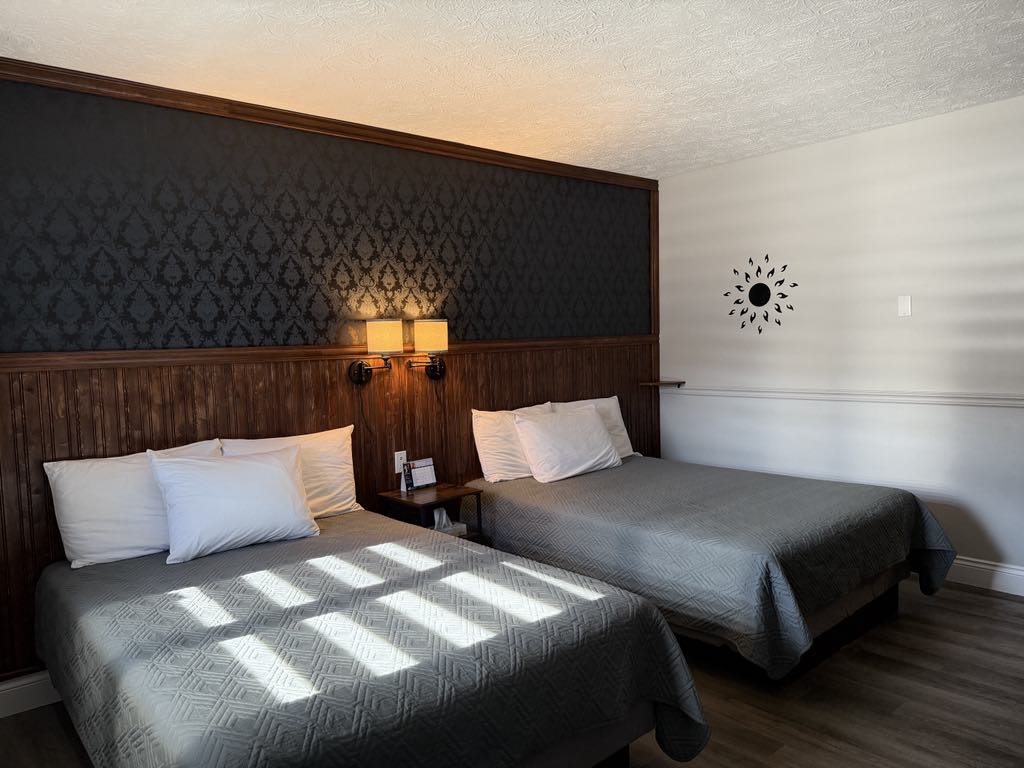 Chambre #6 Nouveau Muret et luminaire 2025