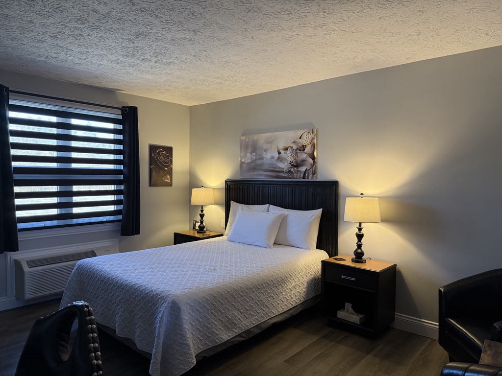 Room #3 Queen Regular