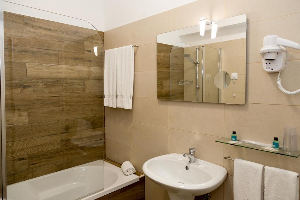 Twin Room with Garden View