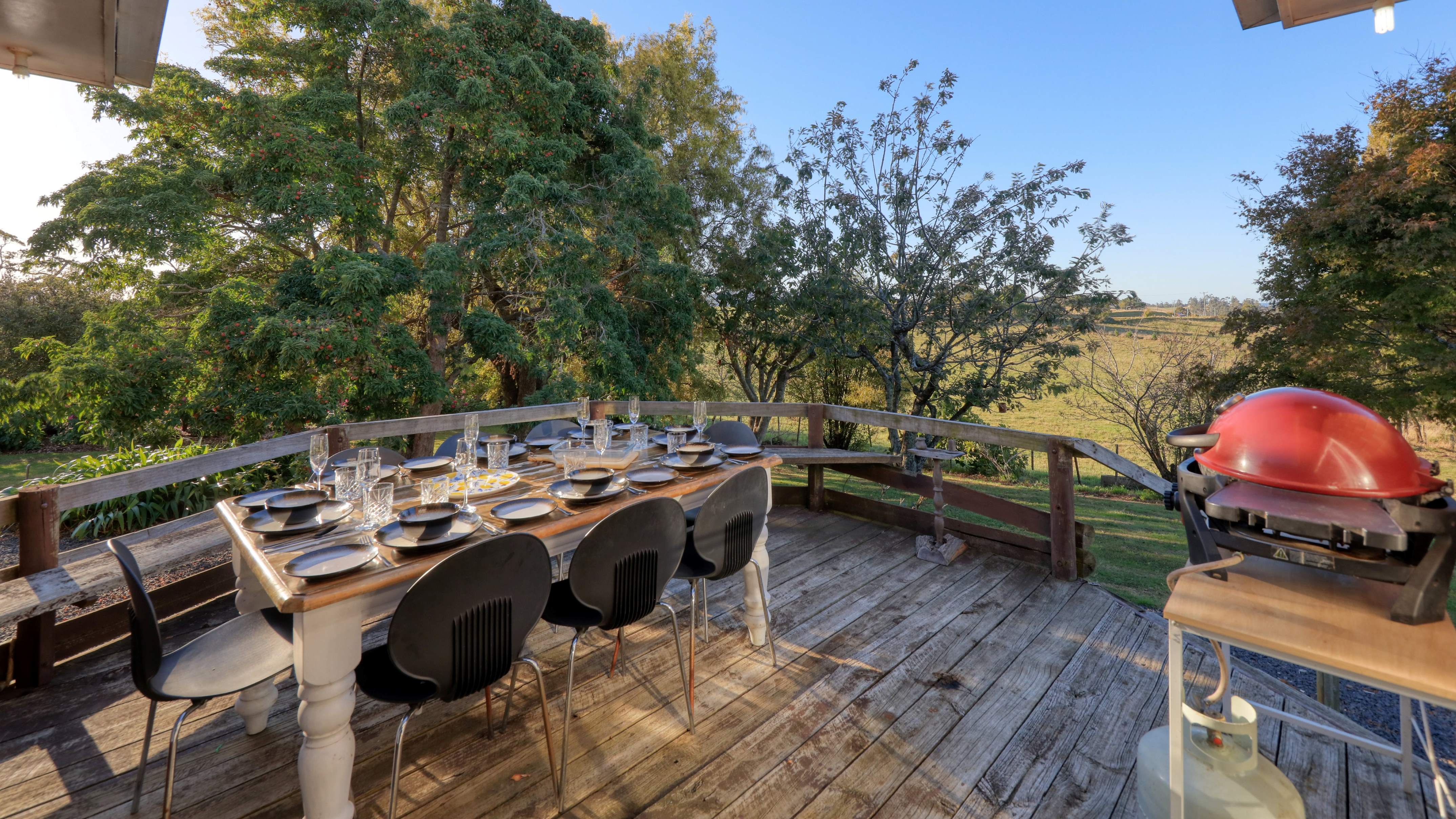 Farmhouse - bbq balcony