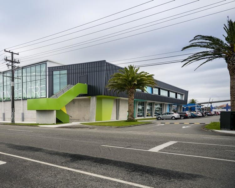 The Ashley Hotel Greymouth is a 5-minute drive from Greymouth's town centre