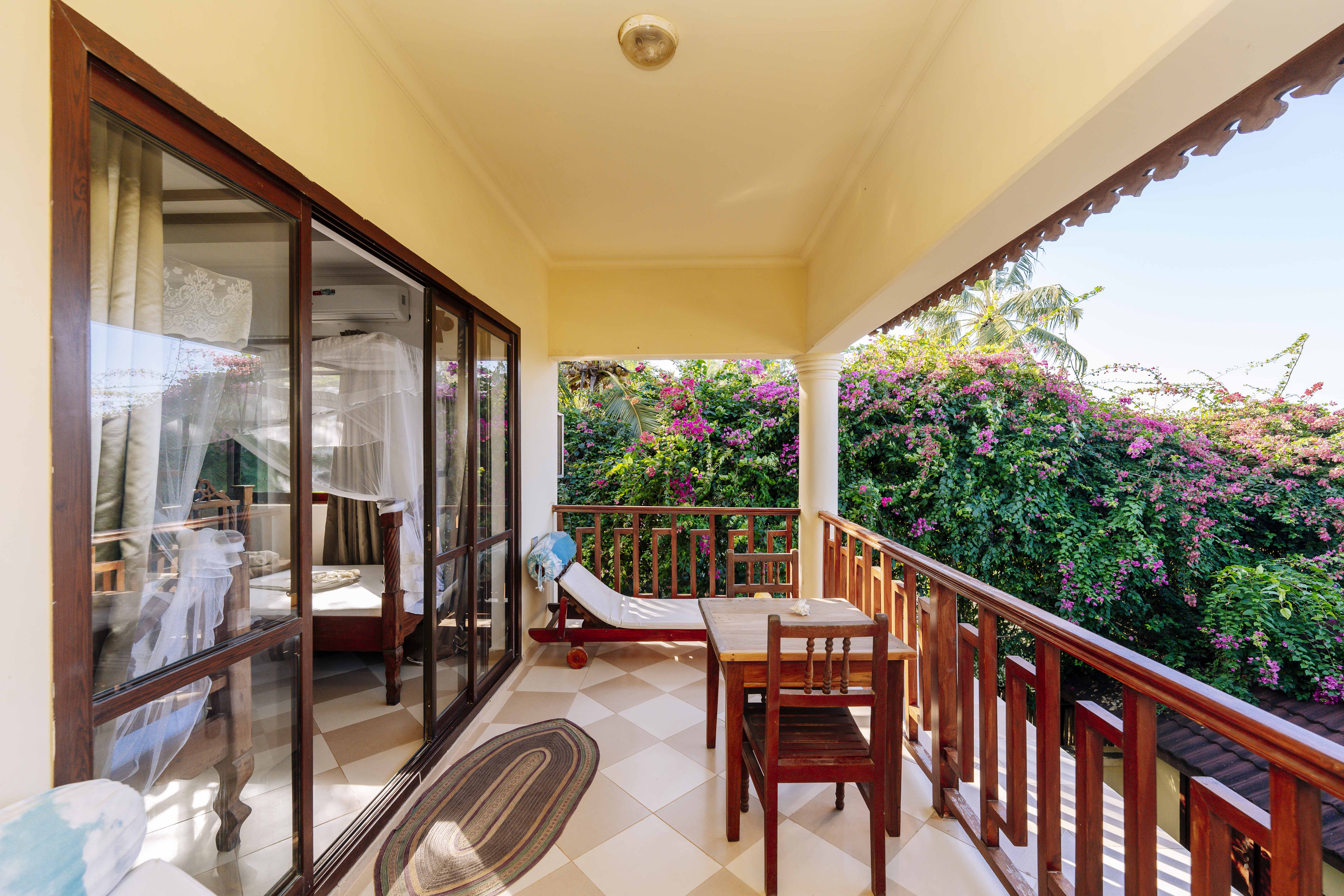 Deluxe Double/Twin Room with Sea View and Balcony