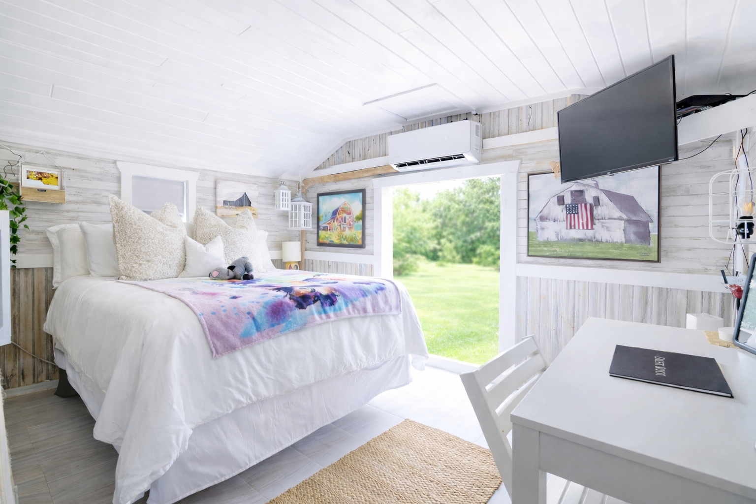 The Luxe Loft — Cozy Stay Above the Barn