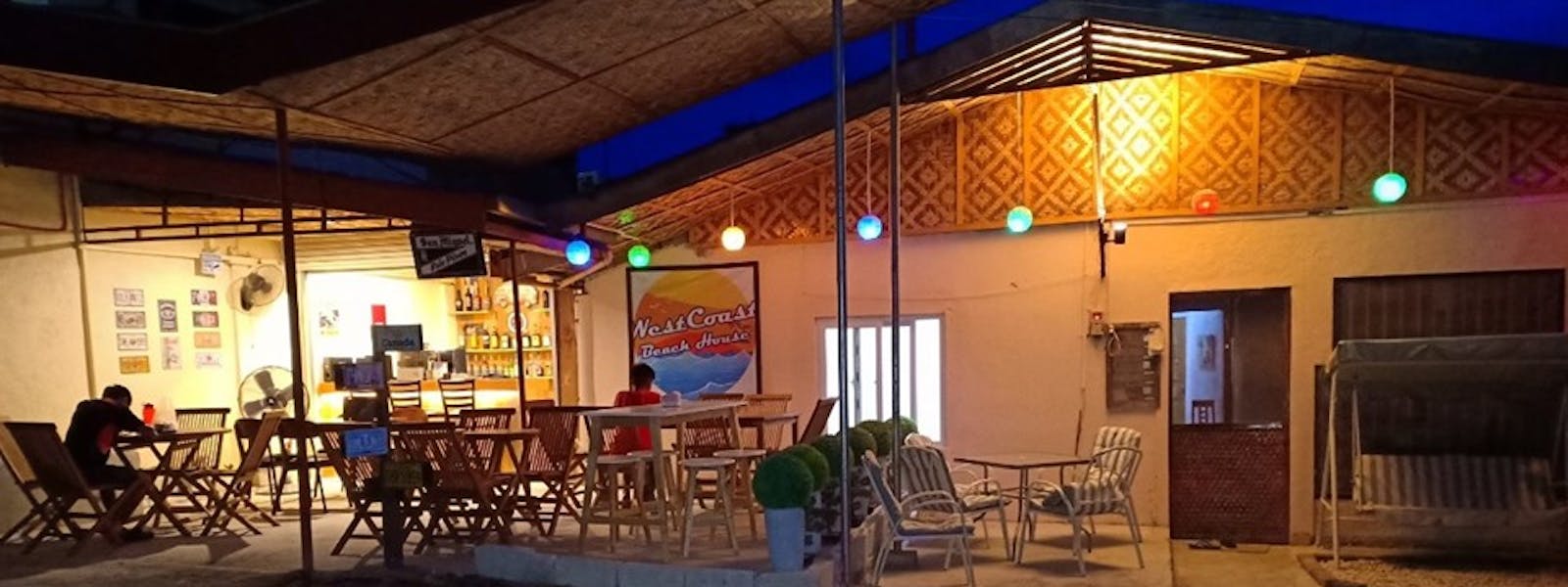 West Coast Beach House, Moalboal