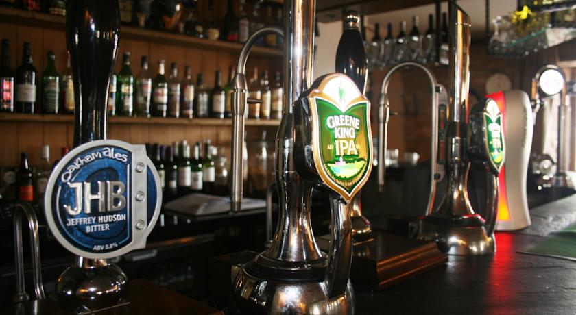 Queens Head Inn close up of bar