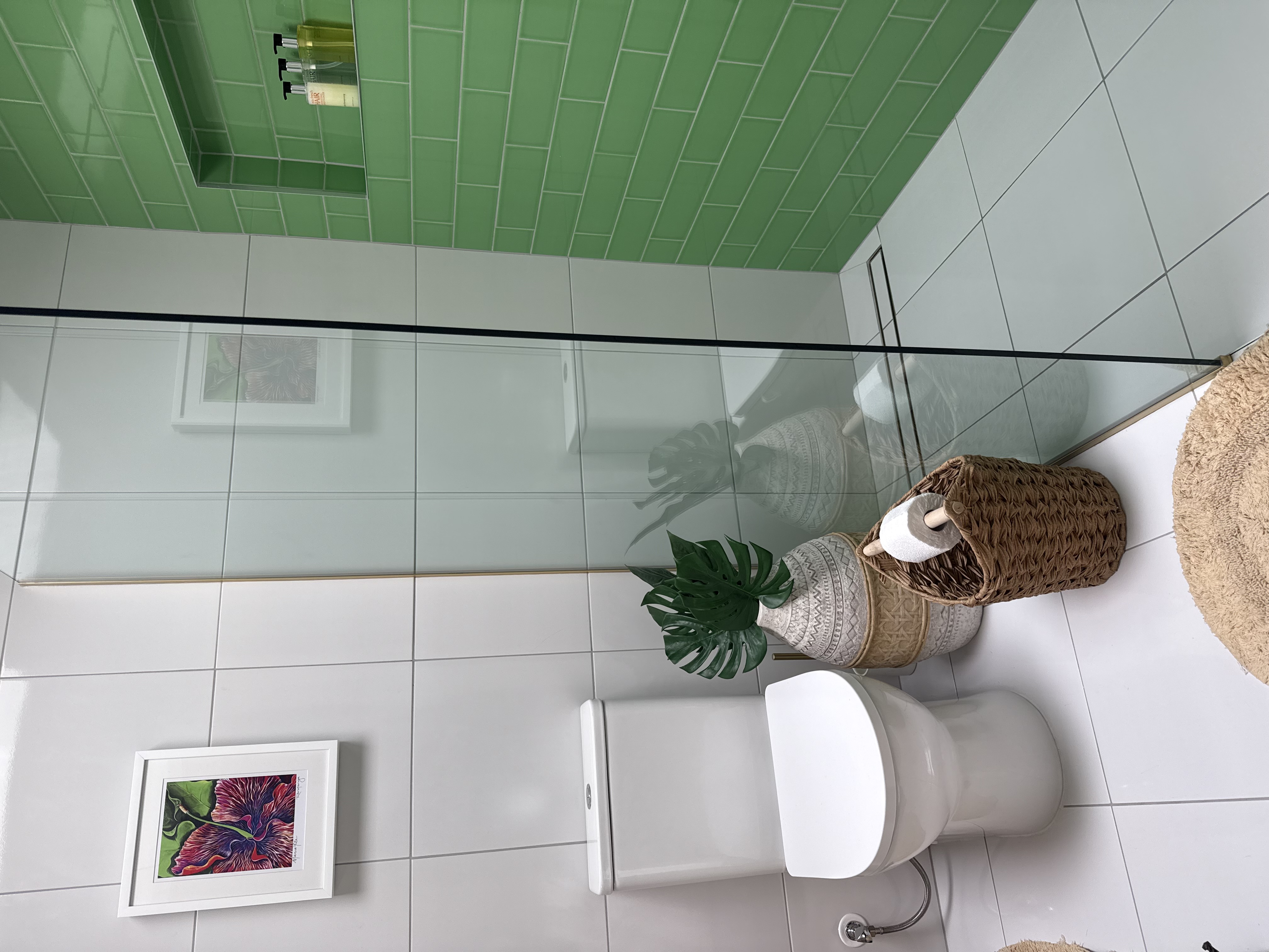 Main Bathroom with Rain shower head, Toilet, Double sink with draws