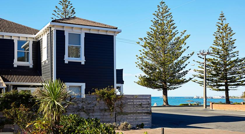 View from courtyard rooms to the sea