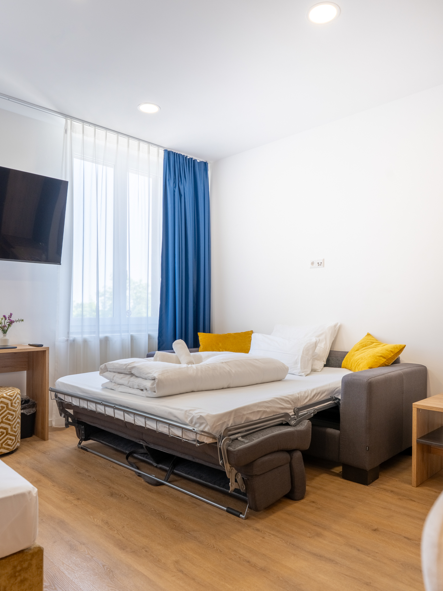 loft, studio, konstanz, hotel, bodensee, modern hotel, private room, kitchenette, konstanz hotel, bodensee hotel, sofa bed