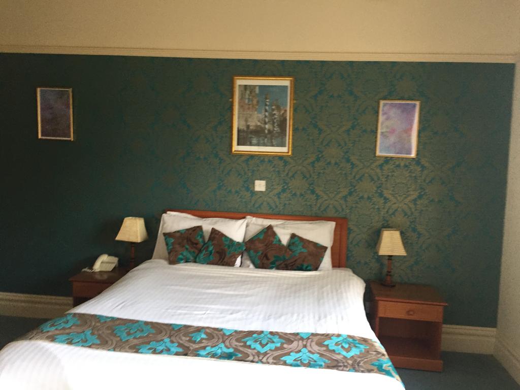 Room 11 Double En suite Standard Room with Views