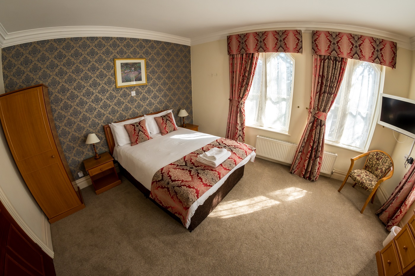 En-suite Standard Double Room | Farnley Tower Guesthouse