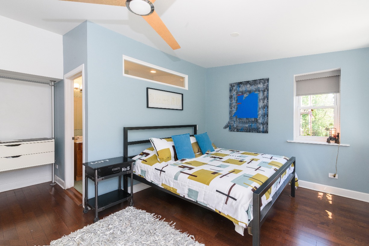 Room Four | House 5863- Chicago's Premier Bed & Breakfast