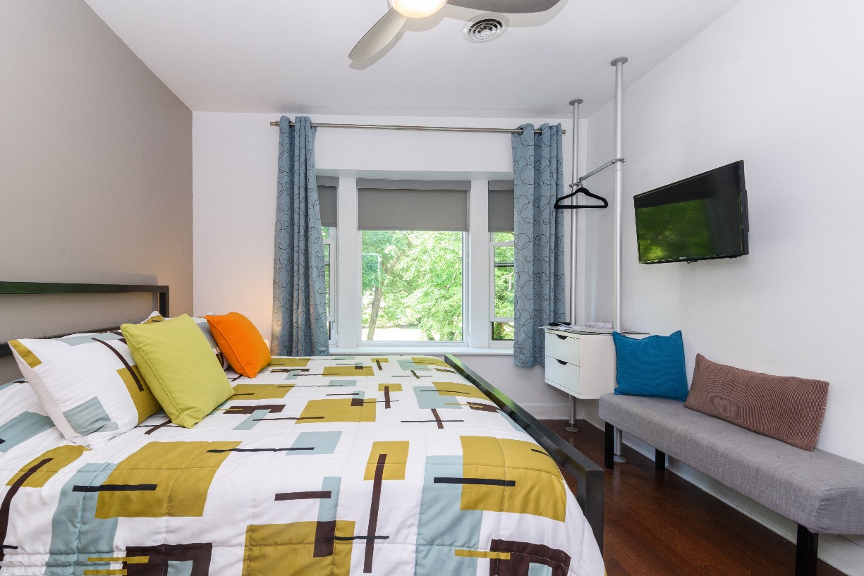 Room One | House 5863- Chicago's Premier Bed & Breakfast
