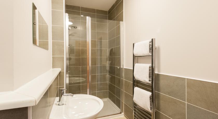 MEWS - New York bathroom