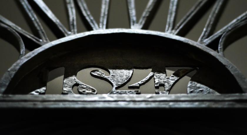 1847 year of primay construcion Aguilas5 SevillaSuites