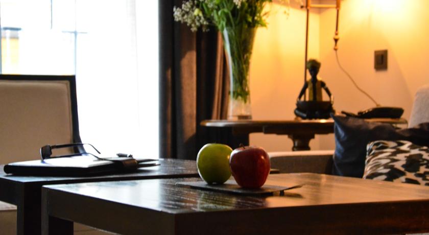 DELUXE one bedroom apartment. Aguilas5 SevillaSuites