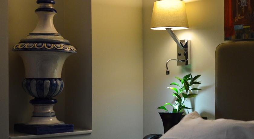 Standard one bedroom apartment. Aguilas5 SevillaSuites