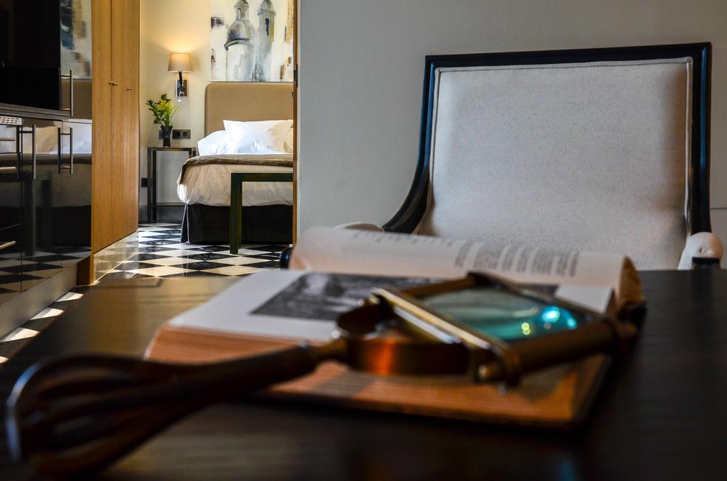 DELUXE one bedroom PENTHOUSE. Aguilas5 SevillaSuites