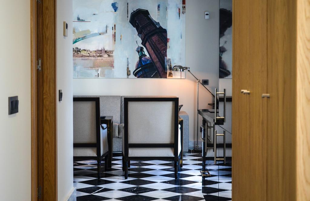 DELUXE one bedroom PENTHOUSE. Aguilas5 SevillaSuites