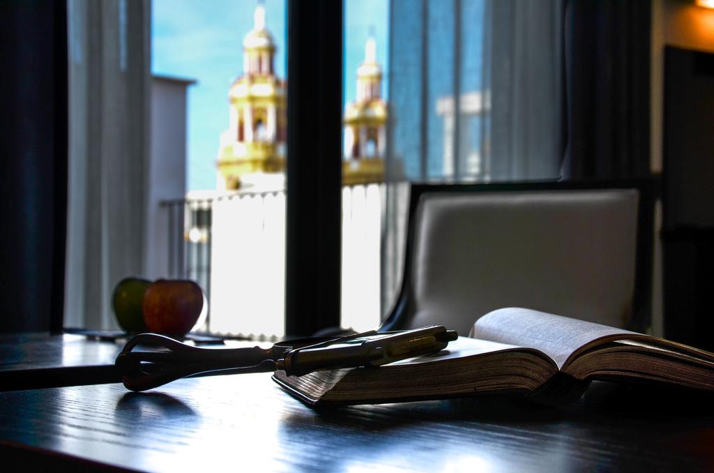 DELUXE one bedroom PENTHOUSE. Aguilas5 SevillaSuites