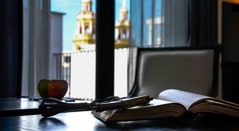 DELUXE one bedroom PENTHOUSE Aguilas5 SevillaSuites