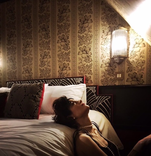 "Shooting + France Television"