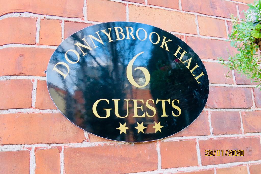 B&B Dublin - Donnybrook Hall | Donnybrook Hall Serviced Accommodation