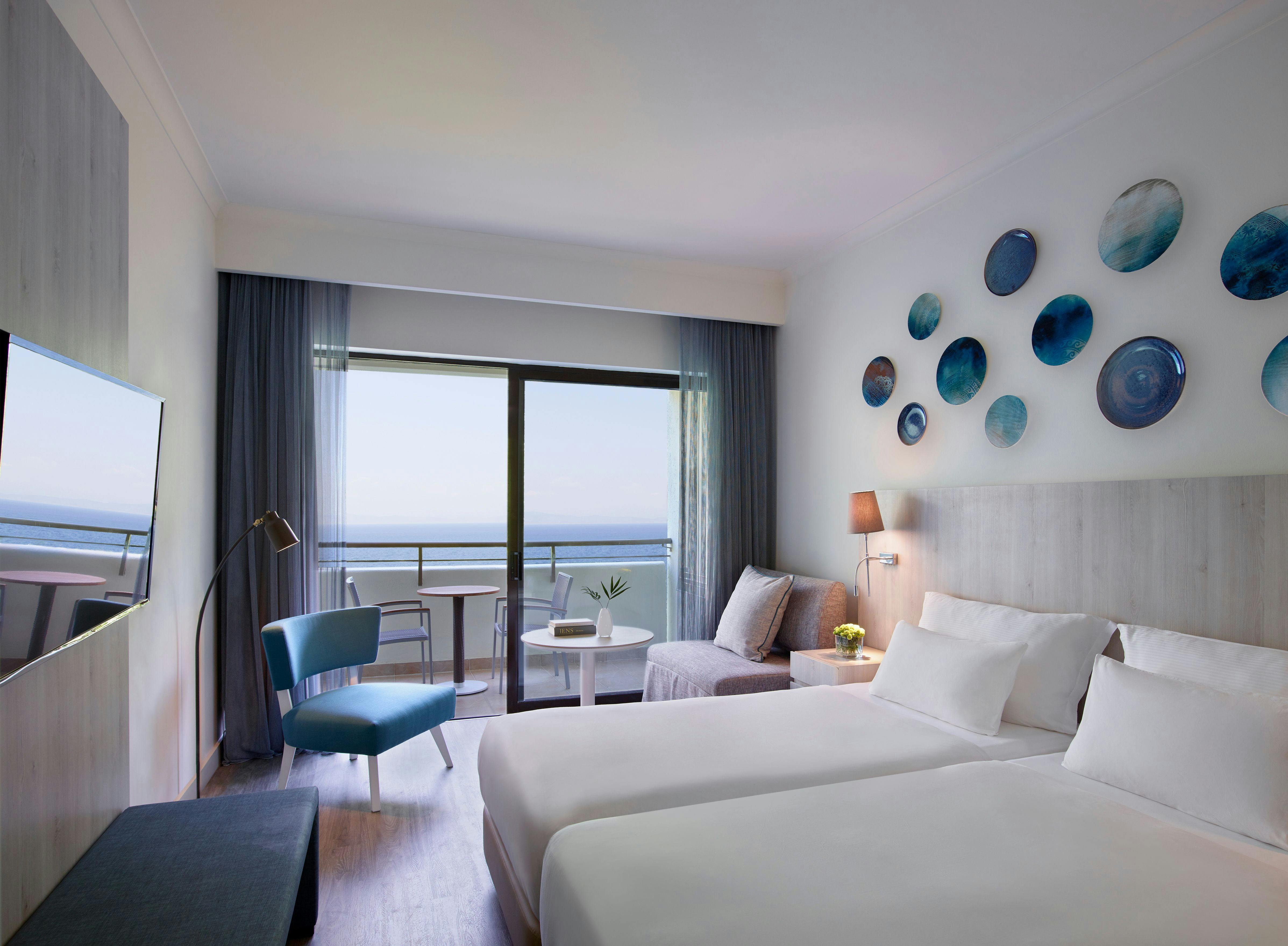 Deluxe room sea view with twin beds
