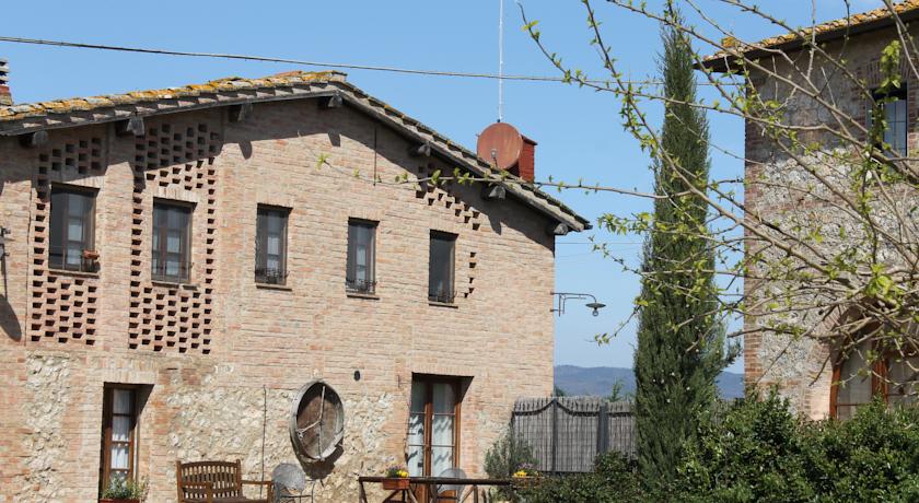 Receptionbuilding,view