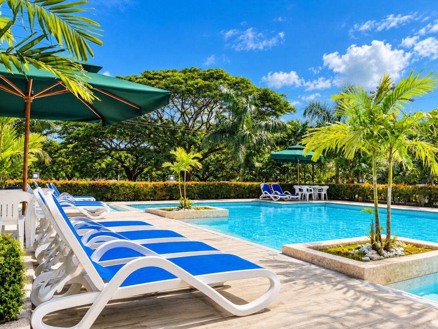 Outdoor Swimming Pool